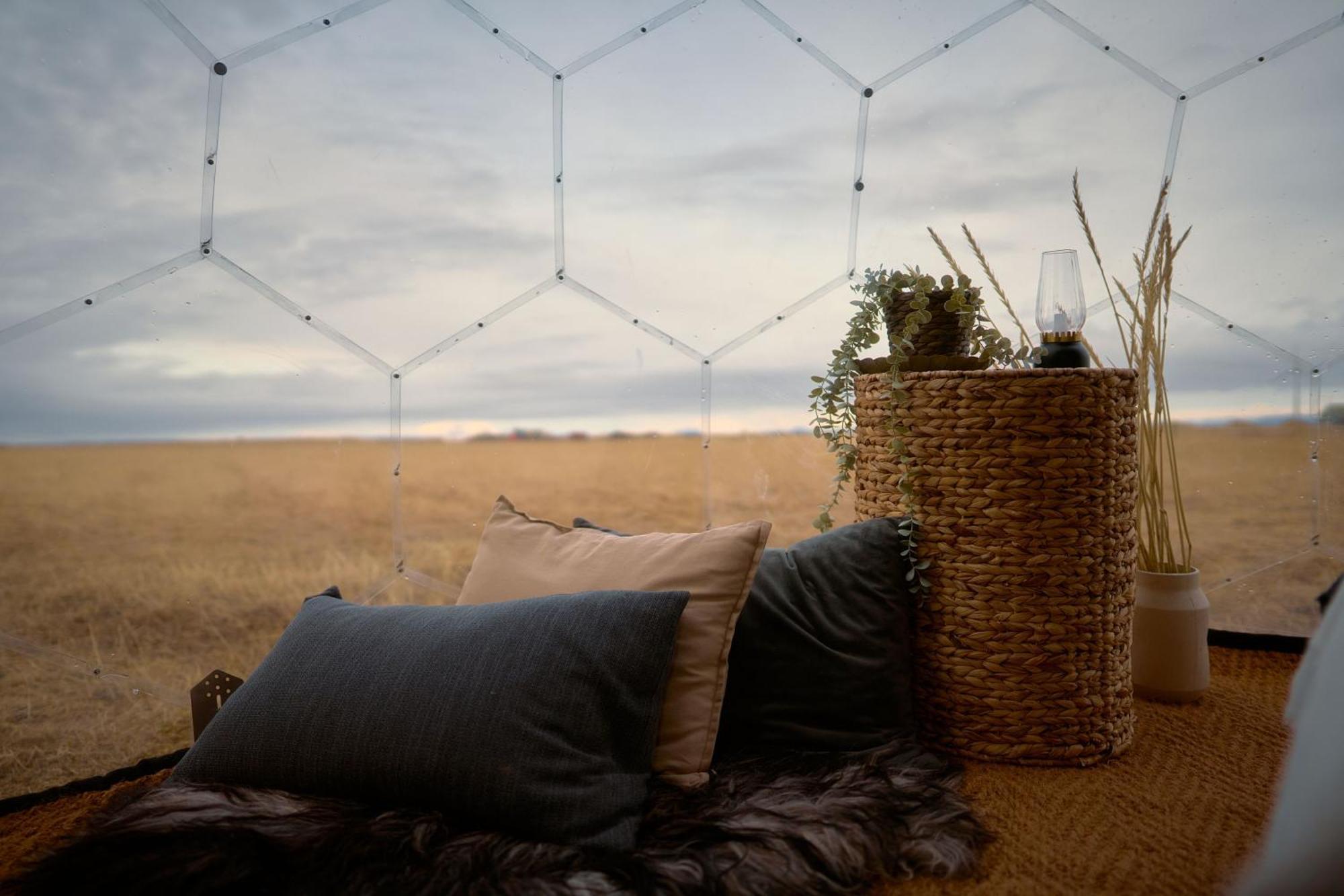 Helja Stay Glamping Domes Хелла Экстерьер фото
